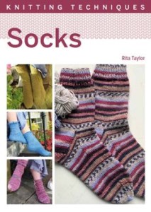 Scandinavian Knitwear. Colour, Texture and Techniques, Hardback/Rita Taylor